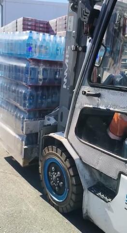Кадр из видеоотзыва: отгрузка напитков
